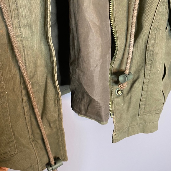 Comfortable Green Cargo Jacket - Picture 4 of 5